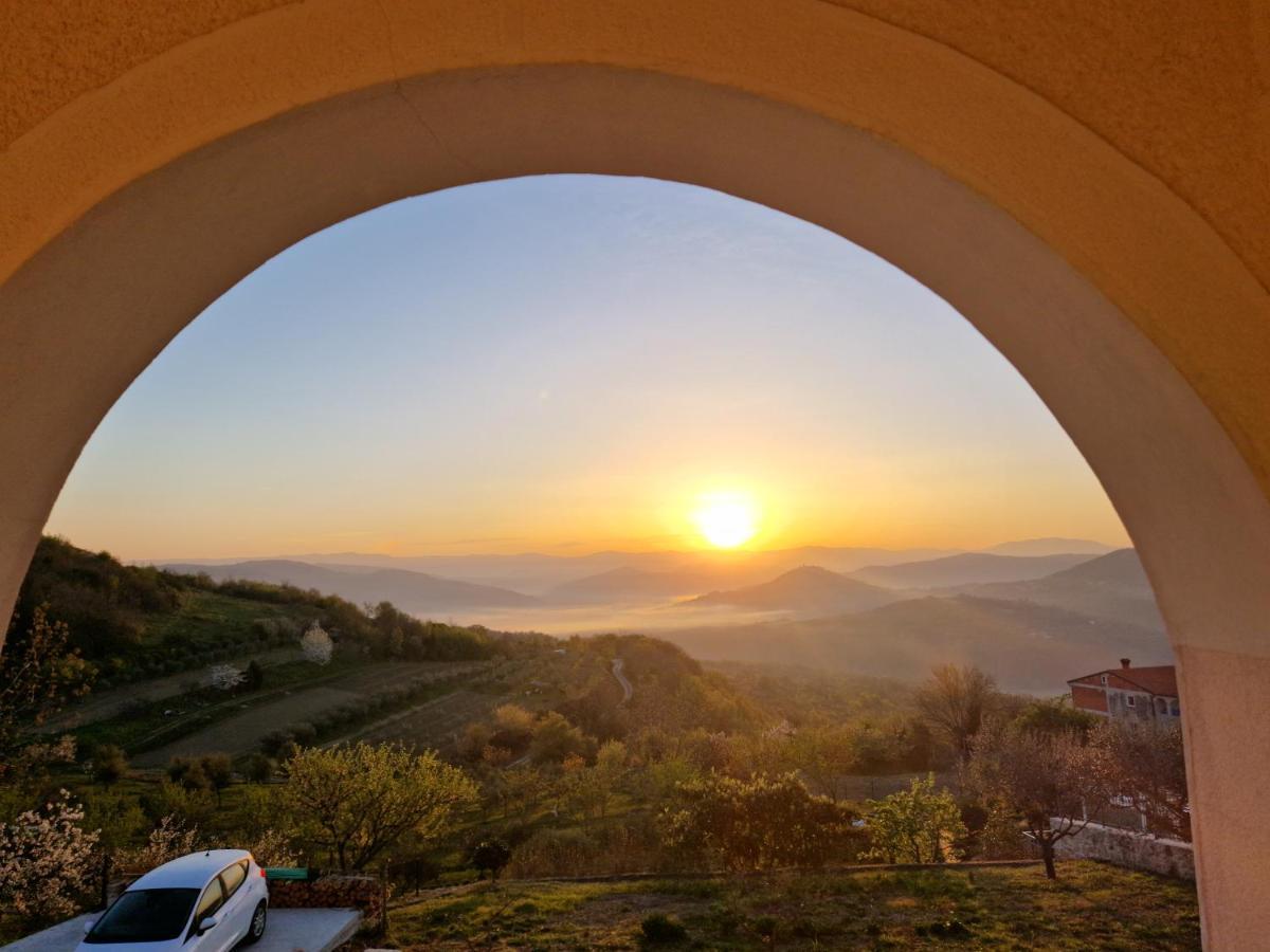 Apartment Cristina With Stunning View Vižinada Exterior foto
